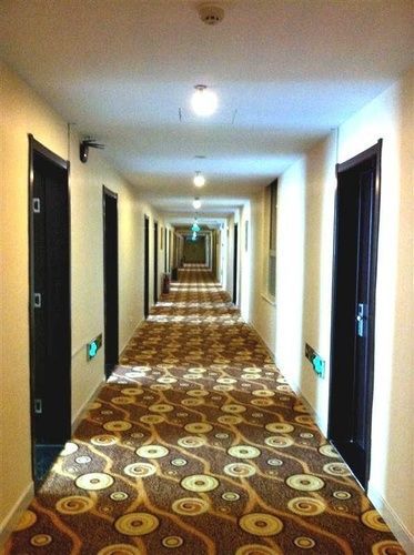 Super 8 Hotel จี่หนาน ภายนอก รูปภาพ