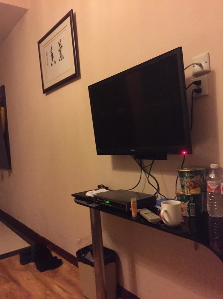Super 8 Hotel จี่หนาน ภายนอก รูปภาพ